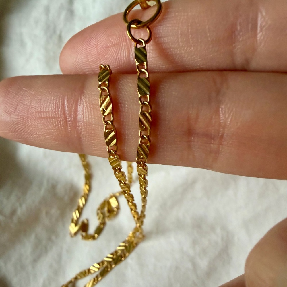 Large Chanel Pendant Necklace - Picture 6 of 16